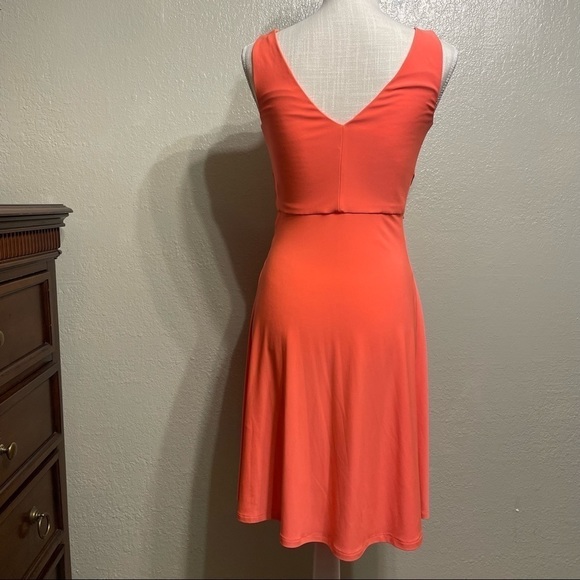 T Tahari Sleeveless Twist Front V Neck MIDI Dress Bright Salmon - Picture 8 of 13